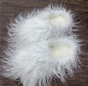 Flawless fur slippers