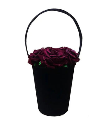 Roses for the queen hand bag